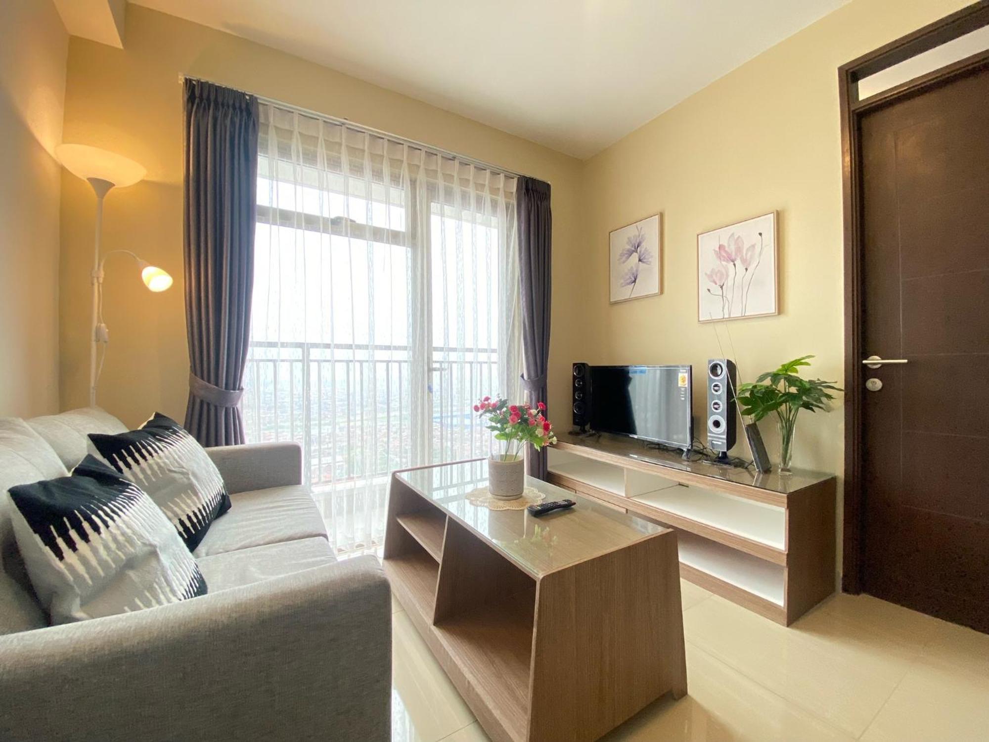Comfortable 2br At Mekarwangi Square Cibaduyut By Travelio Apartemen *